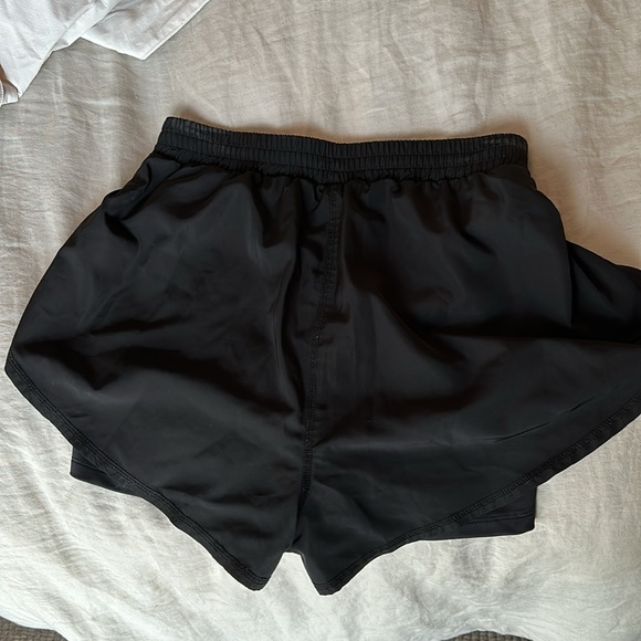 Year Of Ours Running Shorts Size Small - Picture 3 of 3